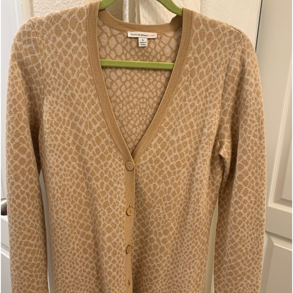 Issac Mizrahi animal print sweater in great condition!